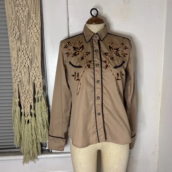 Vintage Panhandle Slim Women’s Medium Western Embroidered Pearl Snap Shirt - Picture 2 of 7